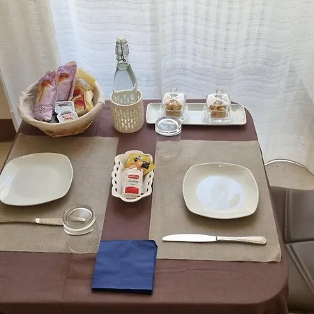 Dimora San Leucio Alojamento de Acomodação e Pequeno-almoço Lecce