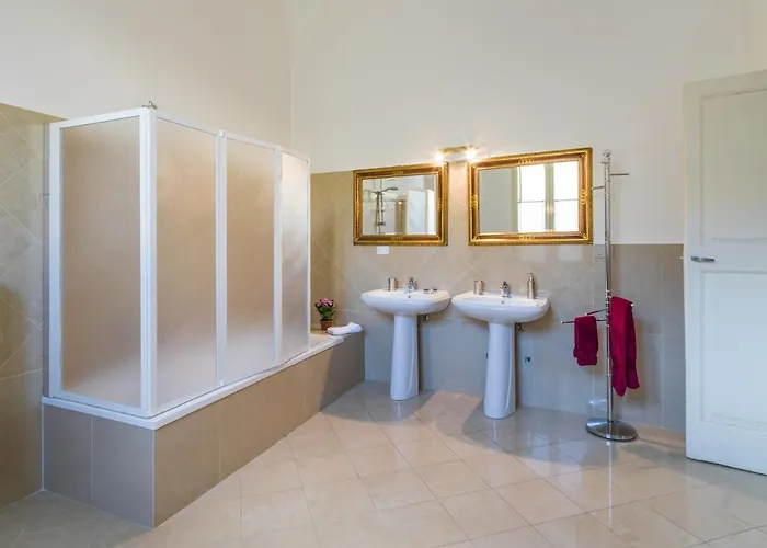 Dimora San Leucio 3*